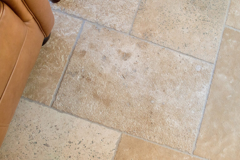 Antik Bourgogne WEB004