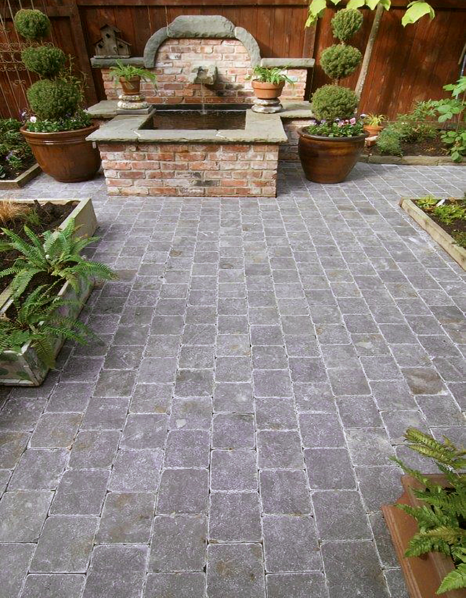 Bleu Fonce Exterior Cobblestone Pavers - Image 4