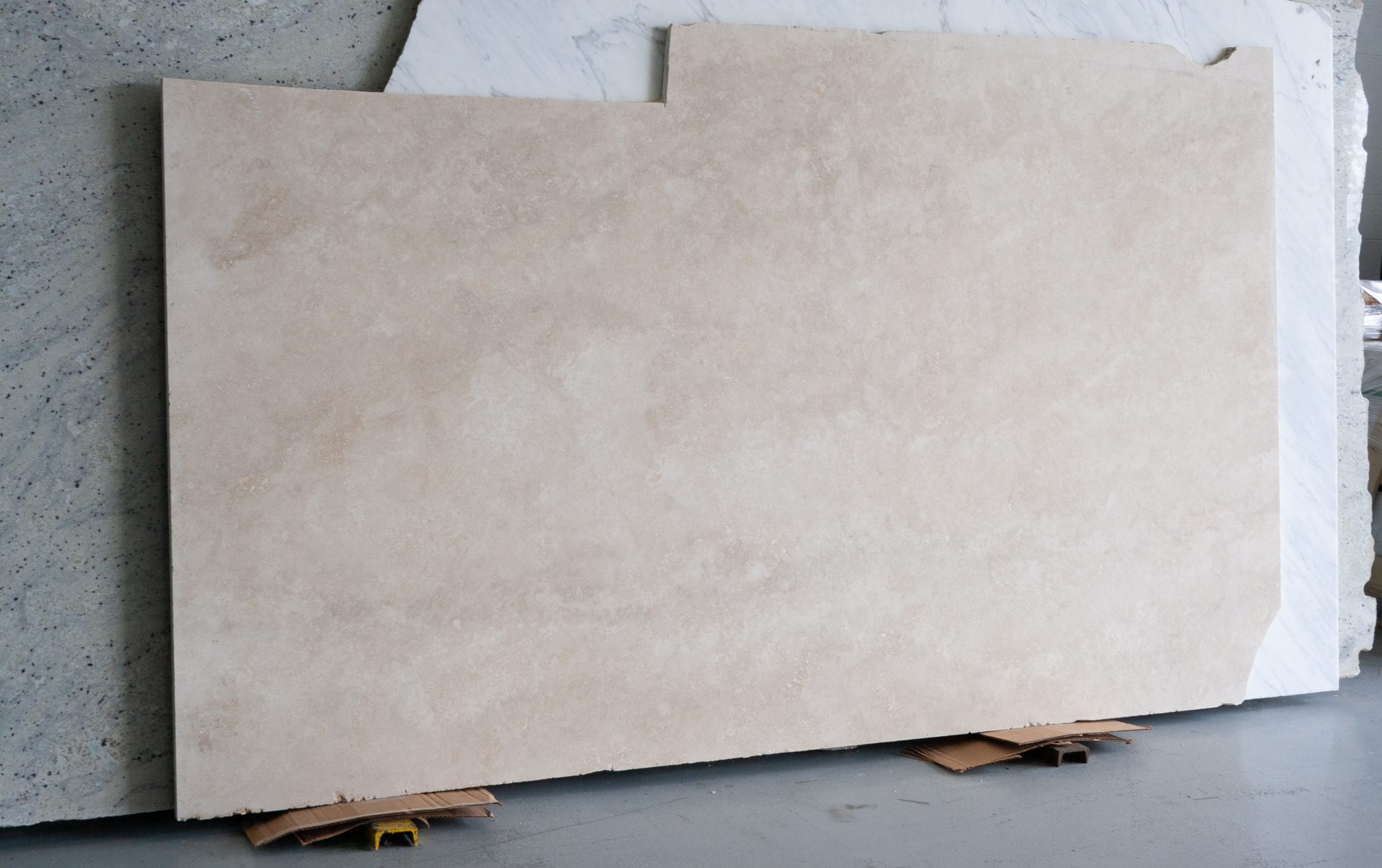 Travertine Light Slabs - Image 6
