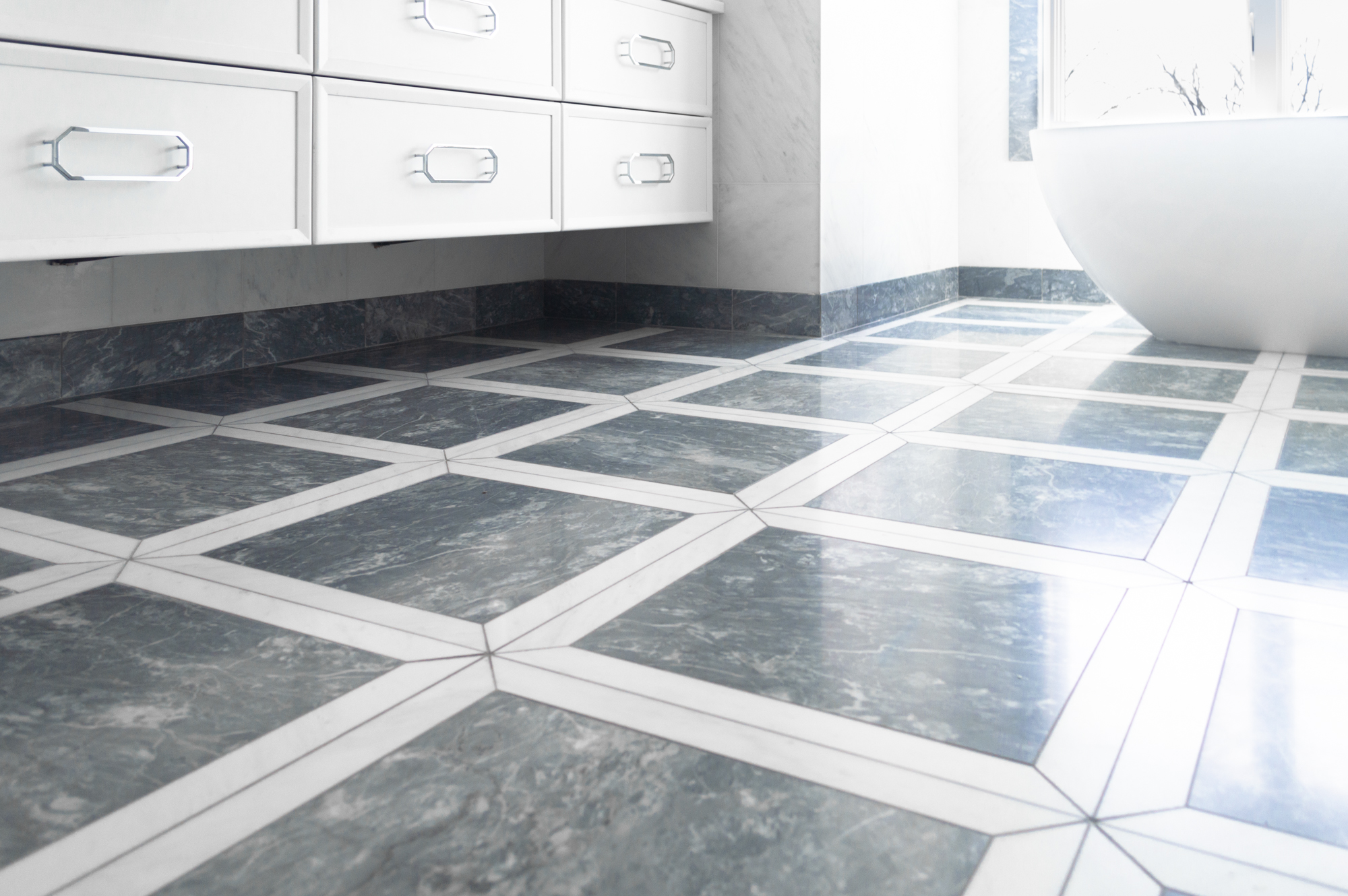 Blue Statuario & Calacatta d'Este Master Bathroom » Chadwick's Surfaces