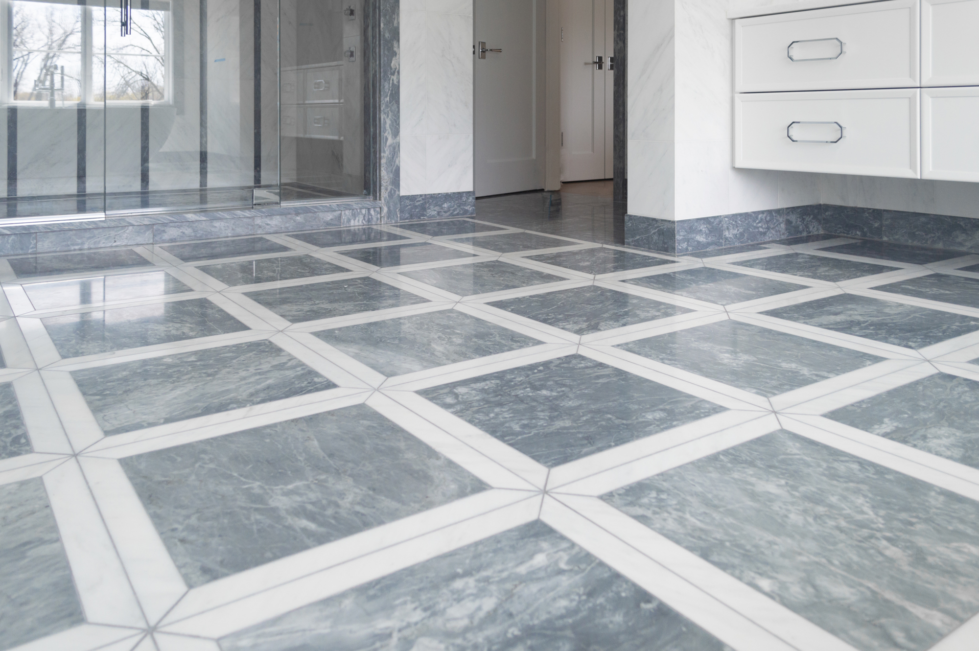 Blue Statuario & Calacatta d'Este Master Bathroom » Chadwick's Surfaces